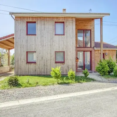 Pleasant Cottage in Challerange
