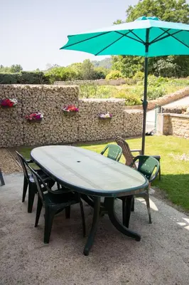 Terrasse ou espace extérieur de l'établissement 