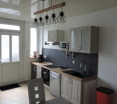 Cuisine ou kitchenette dans l'établissement Gîte du Nouvion