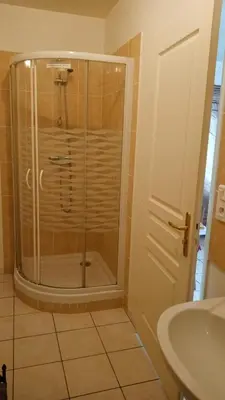 Salle de bains dans l'établissement Chambre d'Elisabeth à la Ferme