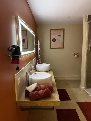 Salle de bains dans l'établissement Au fil de l’Ô