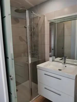 Salle de bains dans l'établissement Au Bouchon Champenois