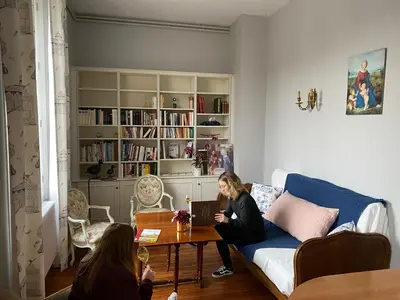 Coin salon dans l'établissement La Villa by Michel Gonet