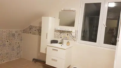 Salle de bains dans l'établissement COLOC SUPERGÎTE SPACIEUX PROCHE TOUTES COMMODITÉS