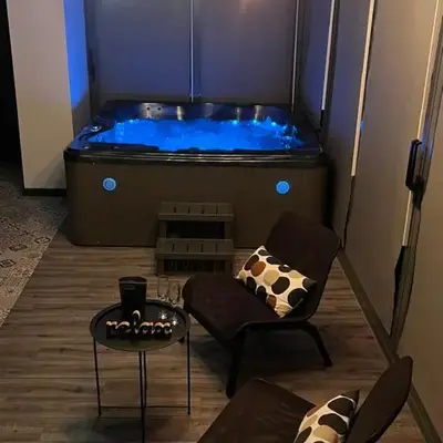 PAUSE NATURE SORBAIS gîte 2 personnes avec grand SPA privatif