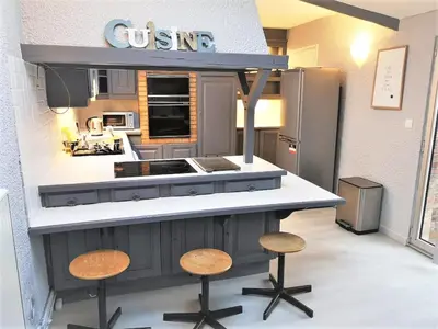 Cuisine ou kitchenette dans l'établissement Greyhound - Grand Appartement centre-ville