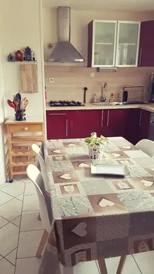 Cuisine ou kitchenette dans l'établissement Gîte de la Croisette