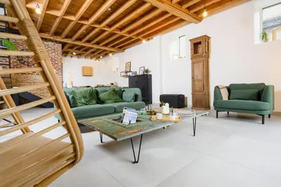 Coin salon dans l'établissement La Grange
