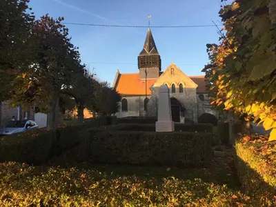 Jardin de l'établissement Confortable duplex au cœur de la campagne Picarde à 1h de Paris