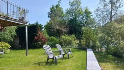 Jardin de l'établissement Gîte en bord de Meuse