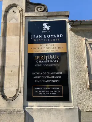 Certificat, récompense, panneau ou autre document affiché dans l'établissement Champagne & Grand Cru