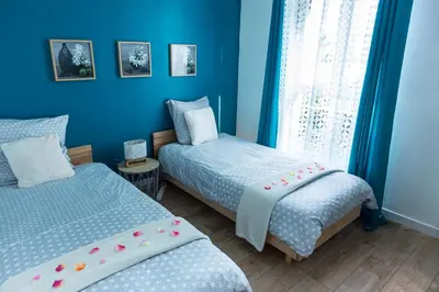 Un ou plusieurs lits dans un hébergement de l'établissement ESCALE À ÉPERNAY BORDS DE MARNE APPT 2/4 PERS