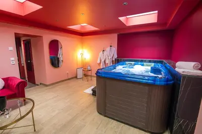 Plan de l'établissement La Parenthèse Numéro 6 - Jacuzzi Reims