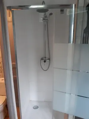 Salle de bains dans l'établissement MAISON Studio SEDAN Meublé 14M2 INDEPENDANT