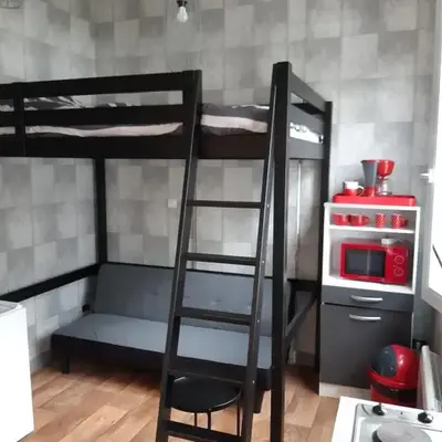MAISON Studio SEDAN Meublé 14M2 INDEPENDANT