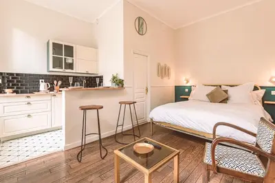 Plan de l'établissement Hyper centre : élégante terrasse privée