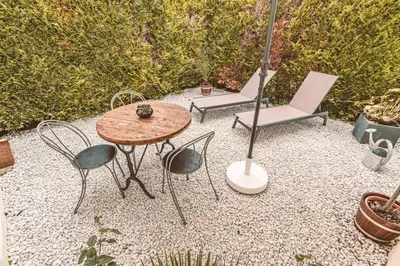 Plan de l'établissement Hyper centre : élégante terrasse privée