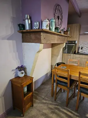 Cuisine ou kitchenette dans l'établissement Gîte 4 étoiles La Belle Eau Calme