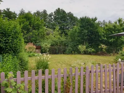 Jardin de l'établissement Gîte 4 étoiles La Belle Eau Calme
