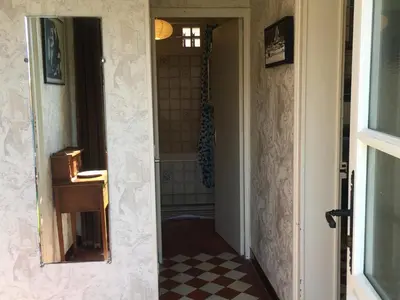 Plan de l'établissement Le Refuge private entrance 2/4 pers dans maison 17eme siècle.Parking. calme
