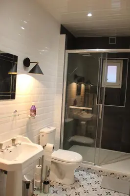 Salle de bains dans l'établissement Maison LC