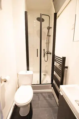 Salle de bains dans l'établissement Appartement cosy proche Cathédrale