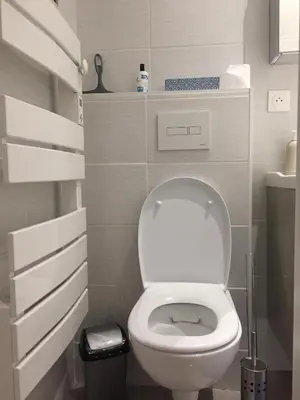 Salle de bains dans l'établissement La Bulle