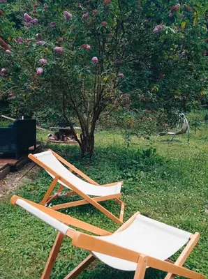 Jardin de l'établissement Chez Tombivouac