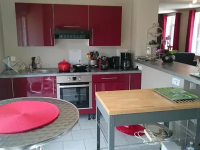 Cuisine ou kitchenette dans l'établissement Charmant Gîte de Campagne à Liessies avec Jardin et Parking - FR-1-510-157