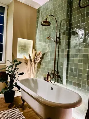 Salle de bains dans l'établissement Domaine de la Croix de Saint Lambert