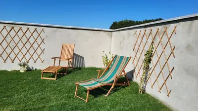 Jardin de l'établissement Gîte de la Roulotte de l'Epine