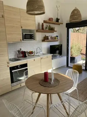 Cuisine ou kitchenette dans l'établissement SPA & SERENITE, aux Portes de Disney et de Paris