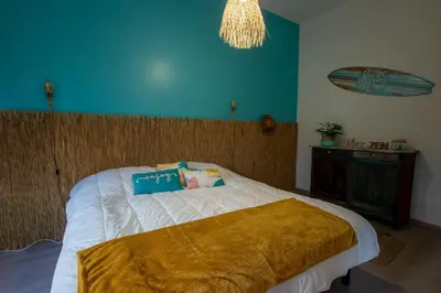 Un ou plusieurs lits dans un hébergement de l'établissement Loft Détente Fun Champagne Experience