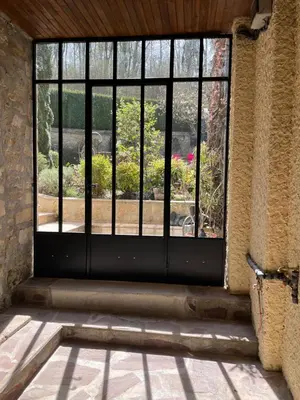 Balcon ou terrasse dans l'établissement Le Mas De Retheuil