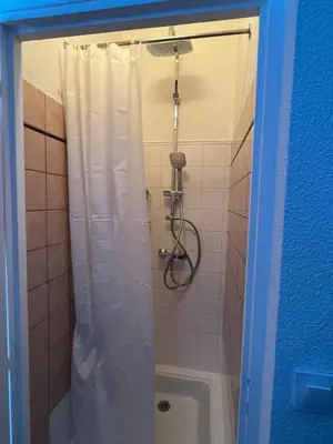 Salle de bains dans l'établissement Reims confort