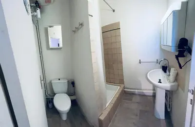 Salle de bains dans l'établissement Reims Authentique