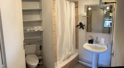 Salle de bains dans l'établissement Reims Porte de Paris
