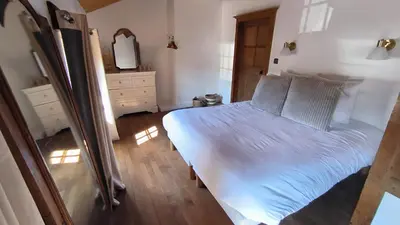 Un ou plusieurs lits dans un hébergement de l'établissement Le Doux Rivage, proche de Charleville, jardin et accès à la voie verte