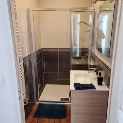 Salle de bains dans l'établissement Chez Fifi - Hyper centre à 200 m de la cathédrale