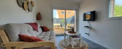 Télévision ou salle de divertissement dans l'établissement L'HACIENDA CHAMPENOISE