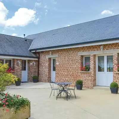 3 Bedroom Awesome Home In Roisel