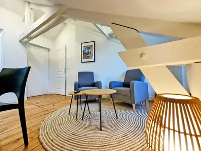 Coin salon dans l'établissement Appartement Premium dans une belle demeure - Hyper centre-ville de Reims