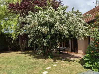 Jardin de l'établissement LA LOGIA Gîtes pour 20 personnes