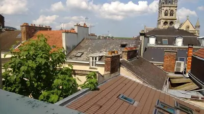 Vue générale sur Épernay ou vue de la ville depuis l'appartement