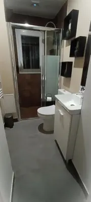 Salle de bains dans l'établissement La Marne
