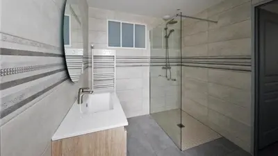 Salle de bains dans l'établissement Le chat Moustic