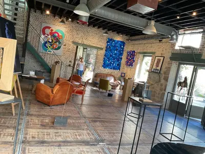 Coin salon dans l'établissement L’Artelier dans ma cour