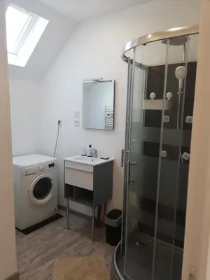 Salle de bains dans l'établissement appartement neuf