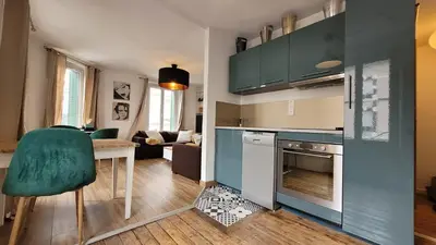 Cuisine ou kitchenette dans l'établissement Gite Urbain - Bubble