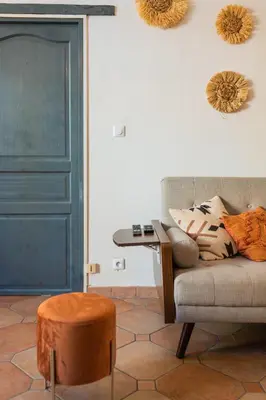 Coin salon dans l'établissement L Ethique de Sedan